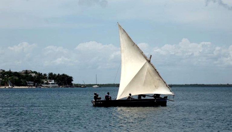 Huts (Manda Island, Lamu, Kenya)