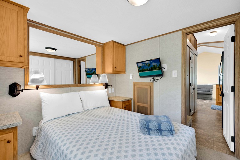 Cabins (United States of America, Sandwich, Massachusetts)