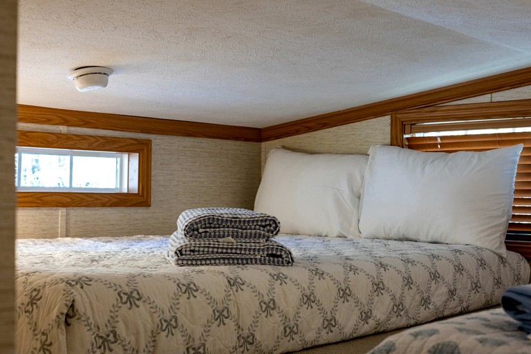 Cabins (United States of America, Sandwich, Massachusetts)