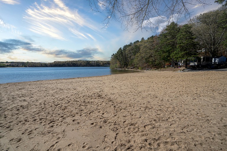 Cabins (United States of America, Sandwich, Massachusetts)
