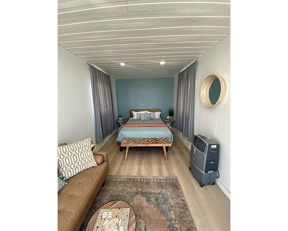 Unique Mirror Pod on the Shores of Yuba Lake for a Fantastic Couples Escape in Utah