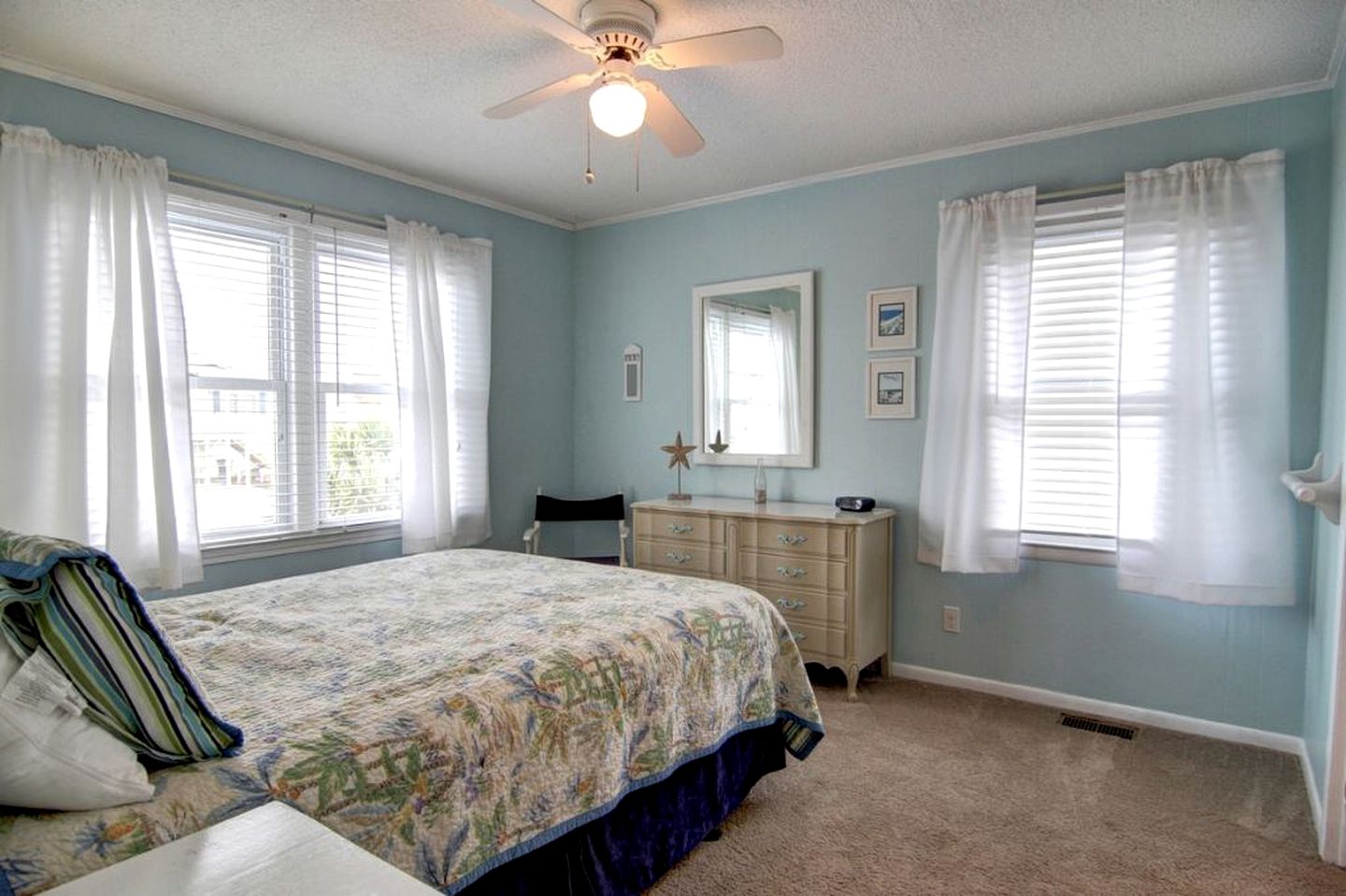 Family-Friendly Cottage with a Pool in Holden Beach, North Carolina