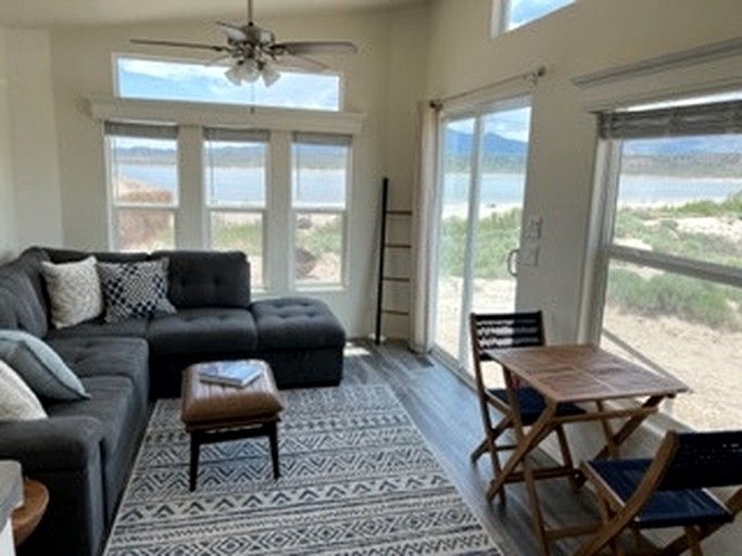 Tiny Houses (United States of America, Levan, Utah)