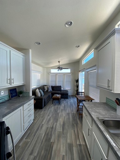Tiny Houses (United States of America, Levan, Utah)