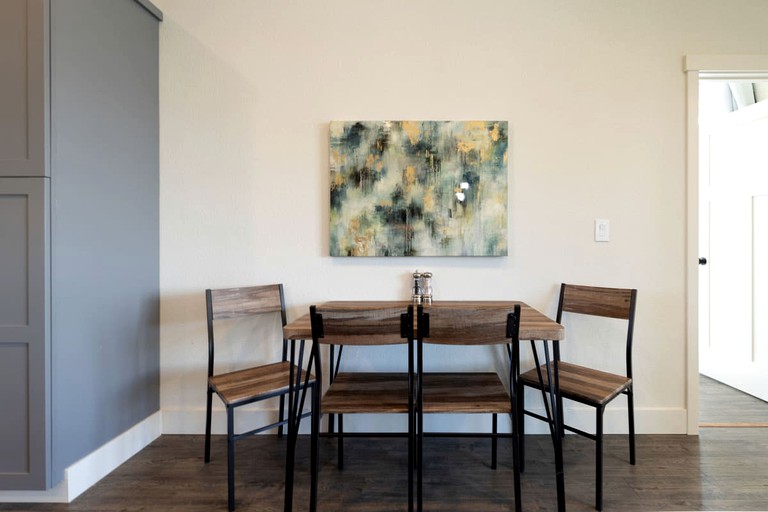 RU Beach Town Home Walk to Beaches, Downtown, Activities and so