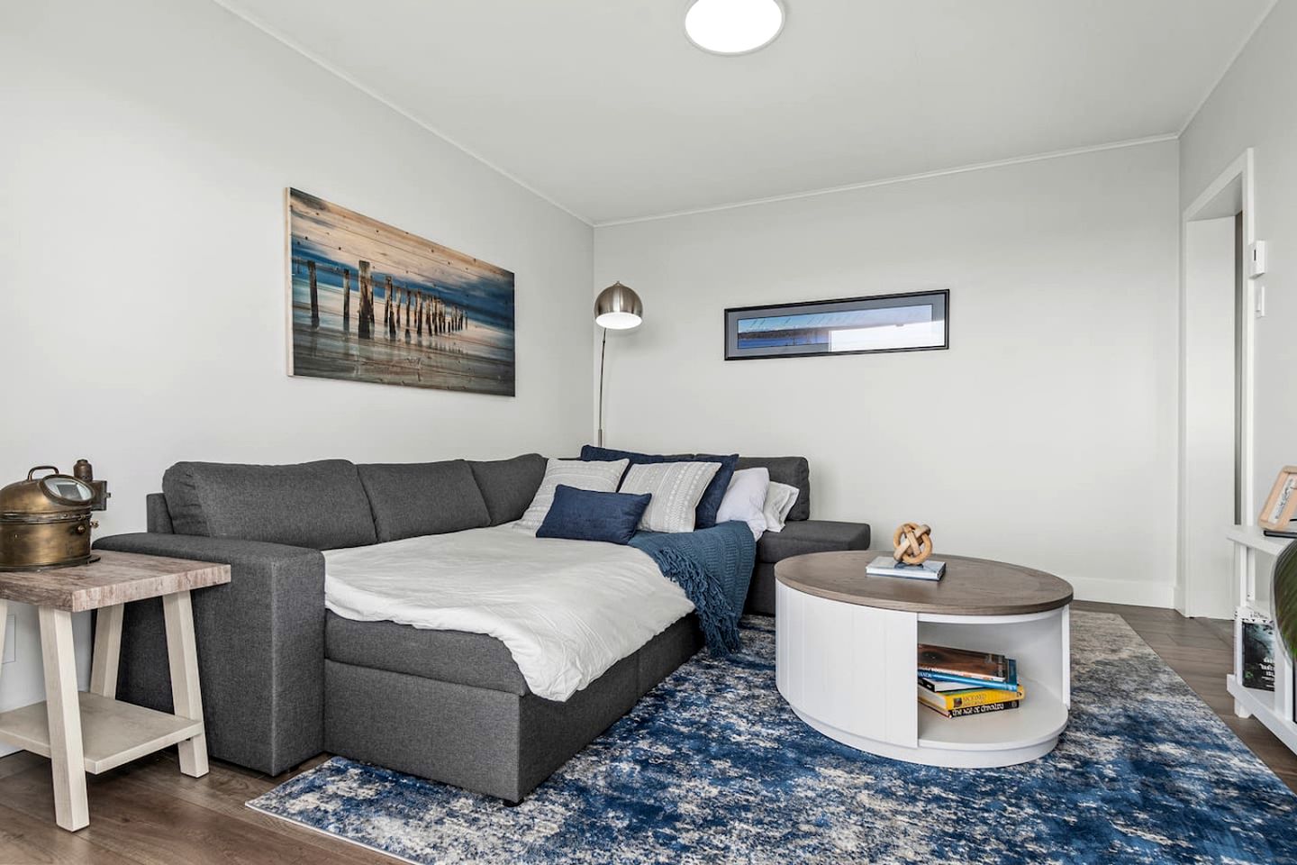 Luxury Beachfront Cottage with Arcade Room and Ocean Views near Campbell River, British Columbia