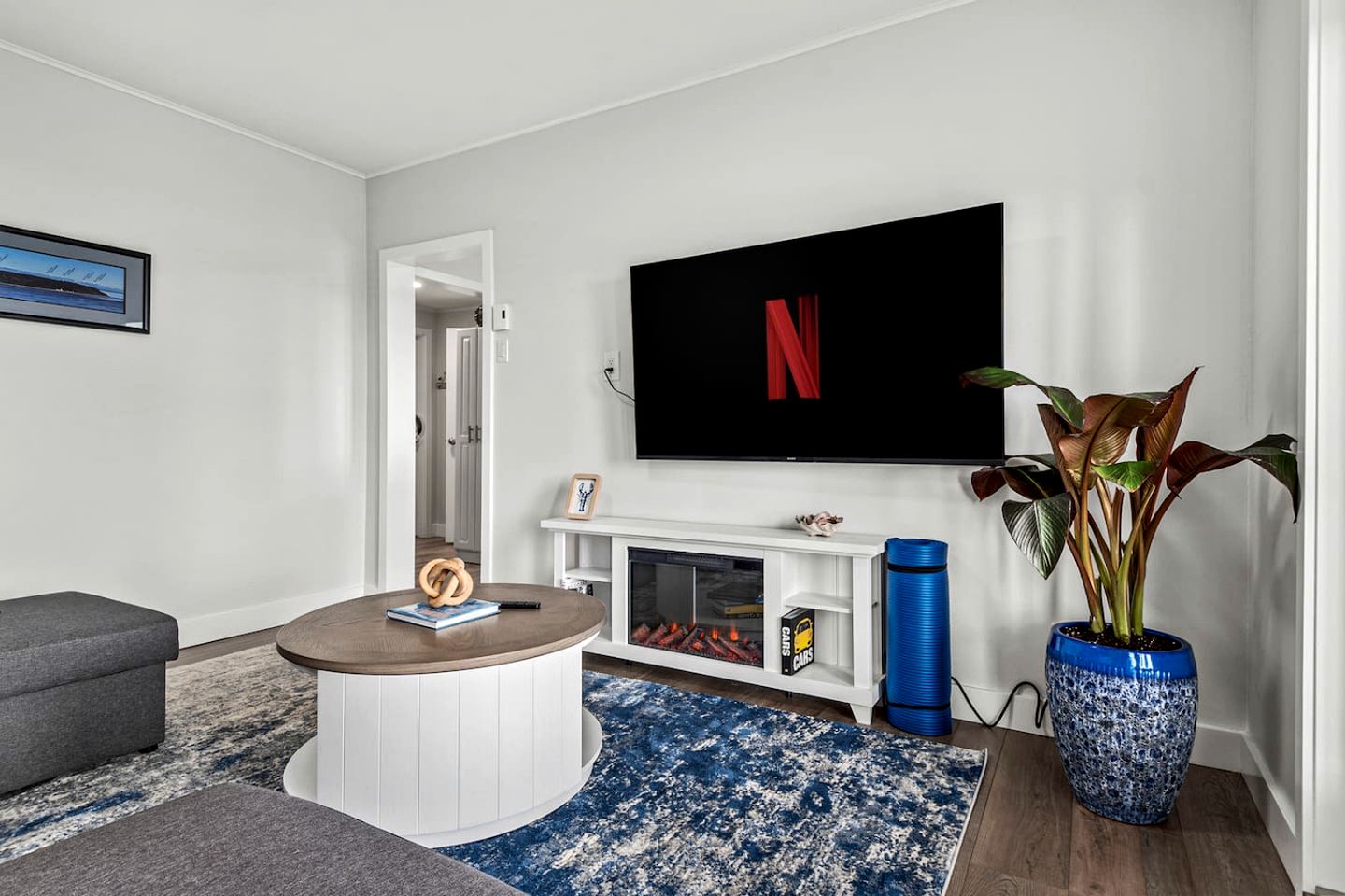 Luxury Beachfront Cottage with Arcade Room and Ocean Views near Campbell River, British Columbia