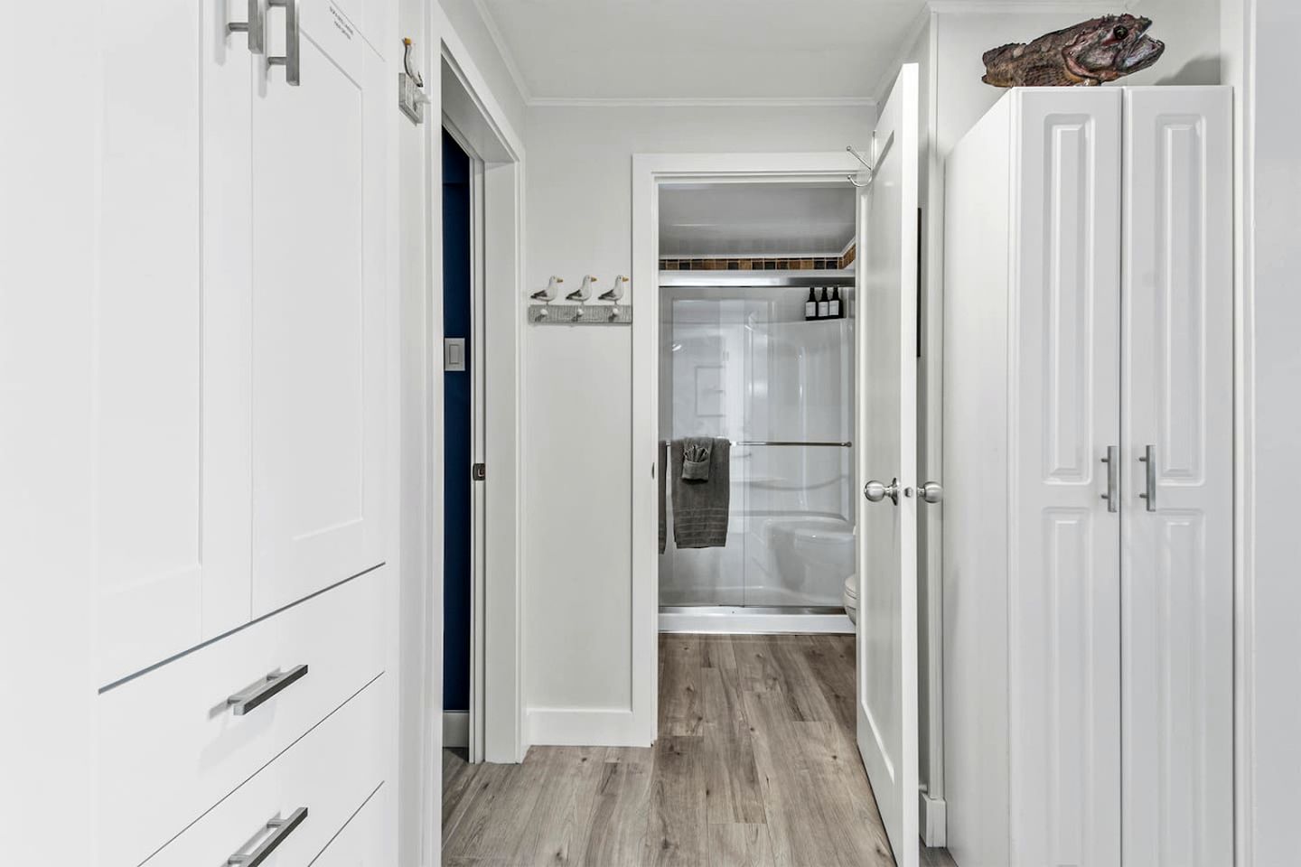 Luxury Beachfront Cottage with Arcade Room and Ocean Views near Campbell River, British Columbia