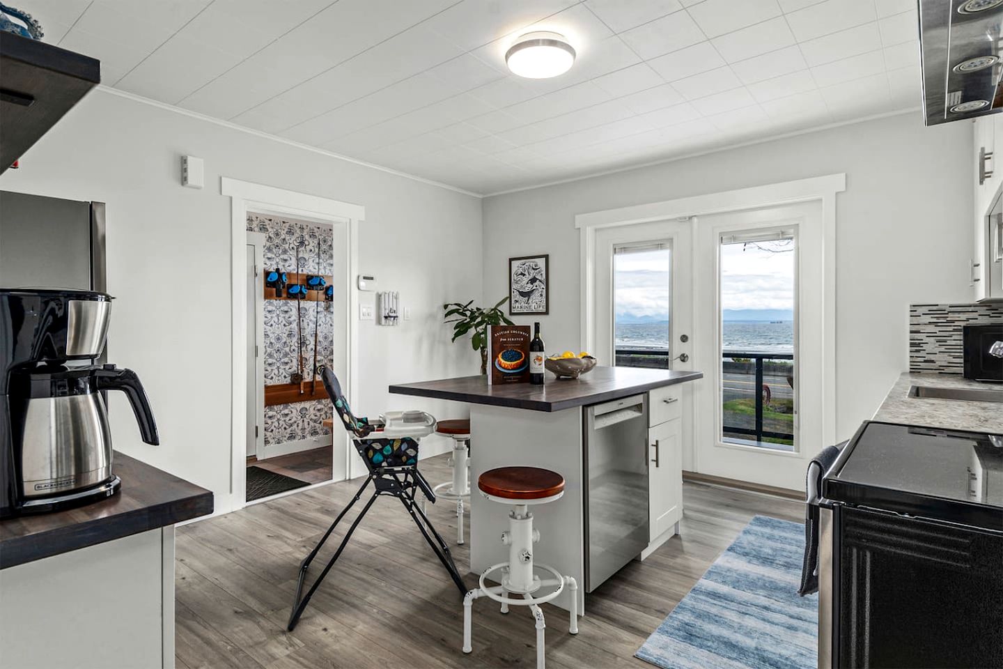 Luxury Beachfront Cottage with Arcade Room and Ocean Views near Campbell River, British Columbia