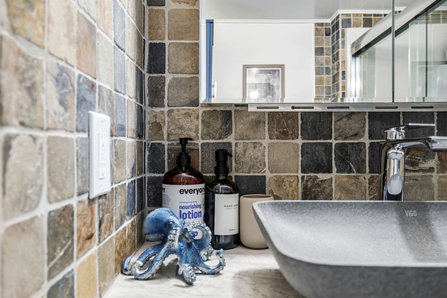 Luxury Beachfront Cottage with Arcade Room and Ocean Views near Campbell River, British Columbia