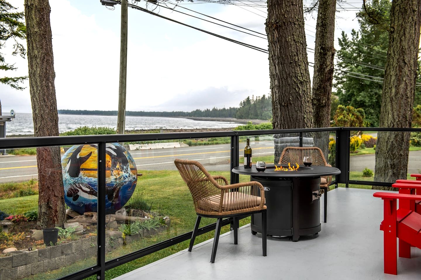 Luxury Beachfront Cottage with Arcade Room and Ocean Views near Campbell River, British Columbia