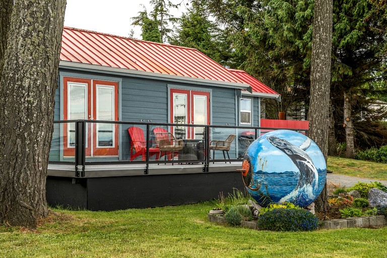 Cottages (Canada, Strathcona D (Oyster Bay-Bu*, British Columbia)