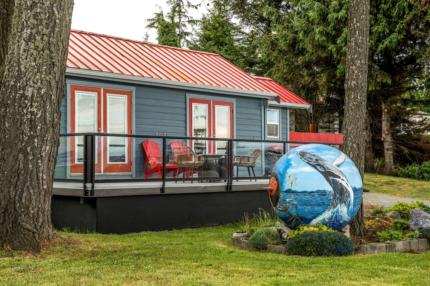 Luxury Beachfront Cottage with Arcade Room and Ocean Views near Campbell River, British Columbia