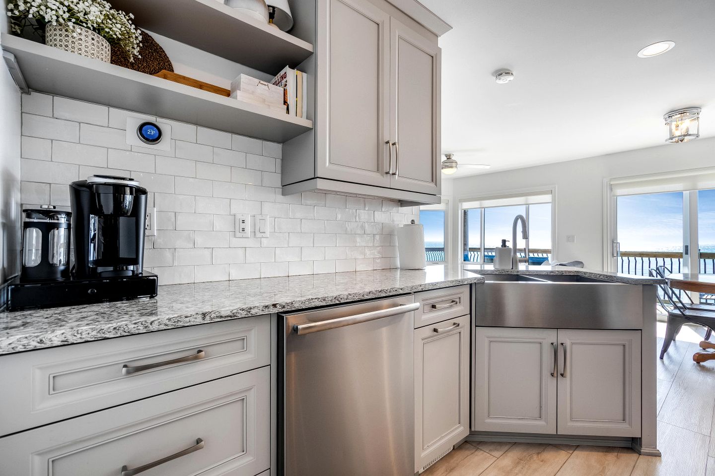 Beachfront Cottage with Stunning Sights in Leamington, Ontario