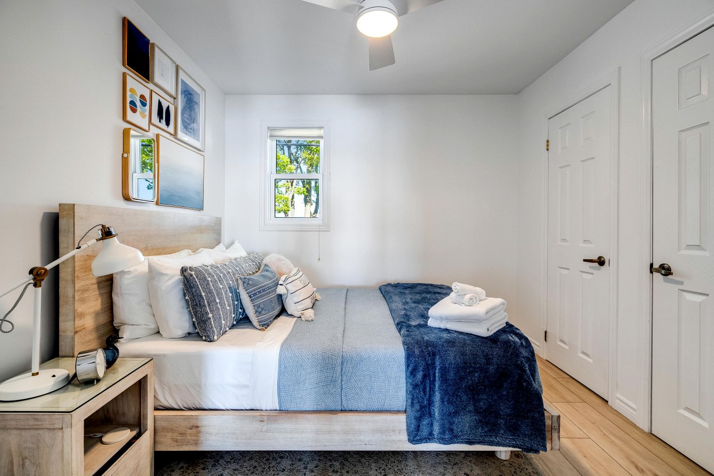 Beachfront Cottage with Stunning Sights in Leamington, Ontario