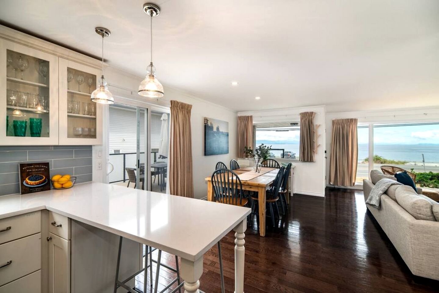 Family-Friendly Beach House with Scenic Shoreline Views near Stories Beach in Campbell River, BC