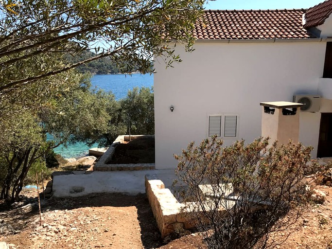 Villas (Lastovo, Dubrovnik-Neretva, Croatia)