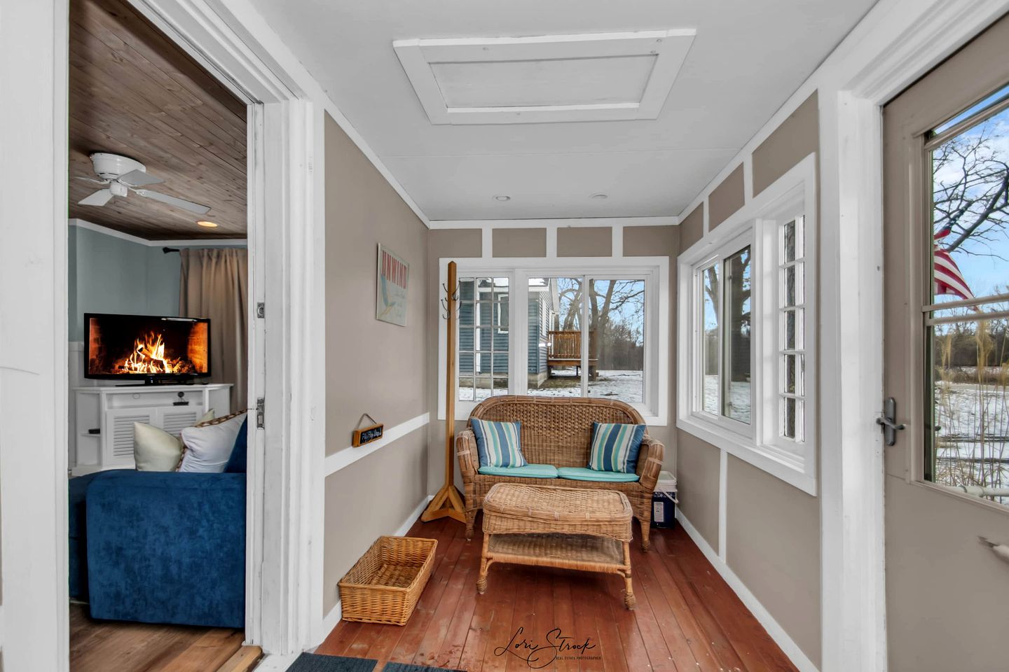 Beachglass Cottage - Family Friendly Kids and Pets,  Grand Beach, MI