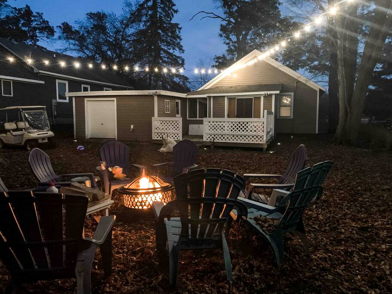 Beachglass Cottage - Family Friendly Kids and Pets,  Grand Beach, MI