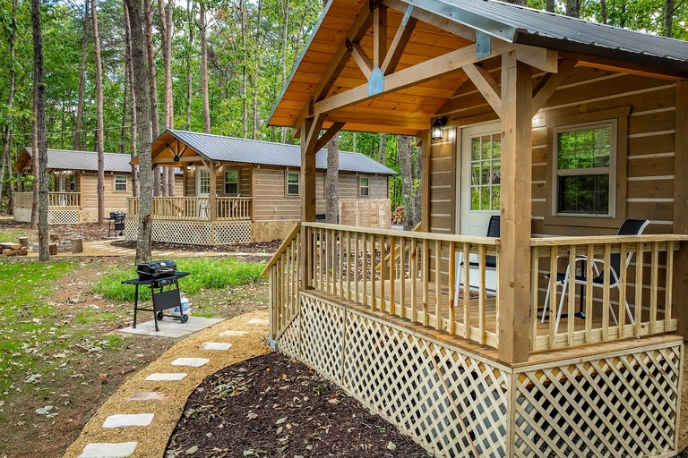 Cabins (United States of America, Mentone, Alabama)