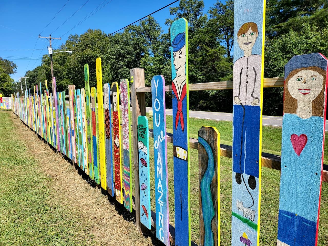 Charming Forest Cabin with Hot Tub & Covered Porch in Mentone, Alabama