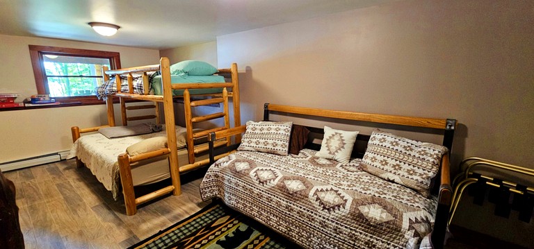 Cabins (United States of America, Rockwood, Maine)