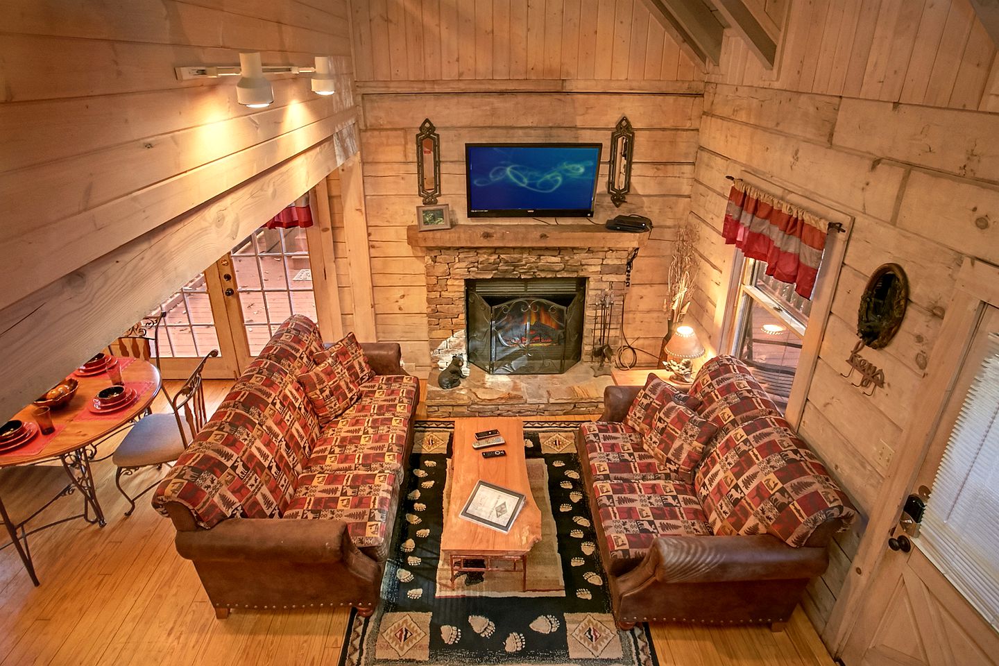 Secluded Cabin Rental for a Romantic Mountain Escape in Tennessee