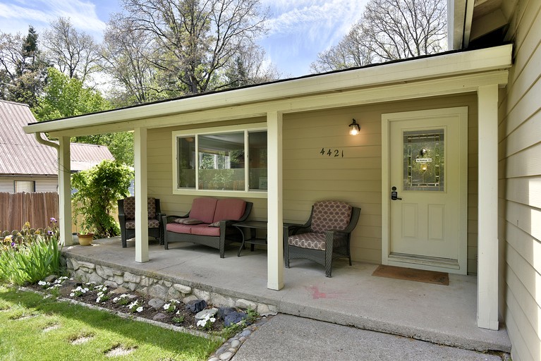 Vacation Rentals (United States of America, Dunsmuir, California)