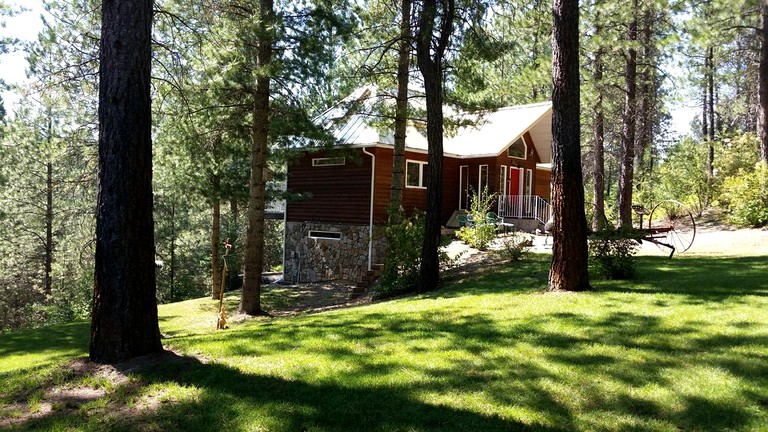 Cabins (Pinehurst, Idaho, United States)