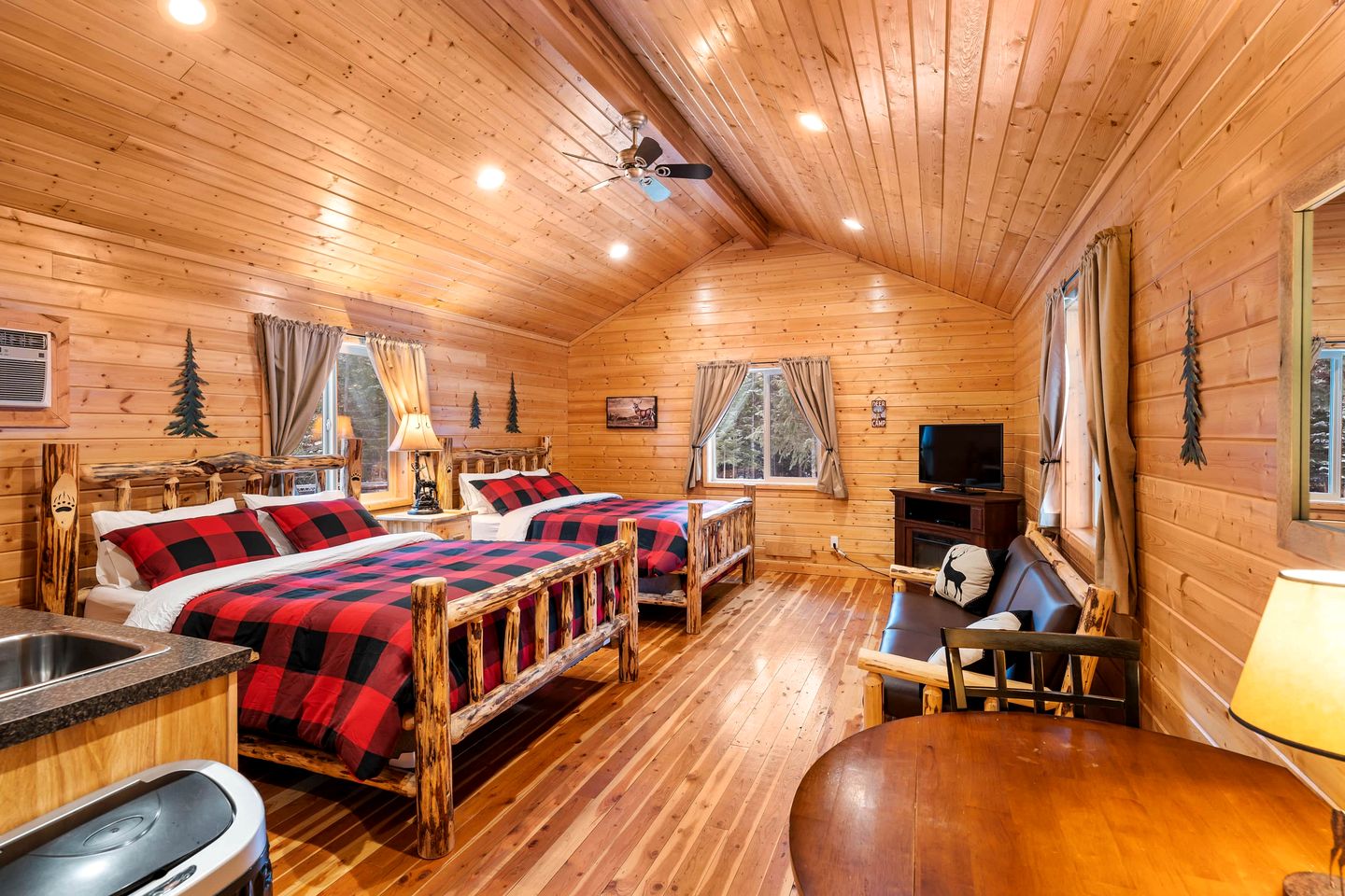Rustic Vacation Rental Surrounded by Nature in Montana