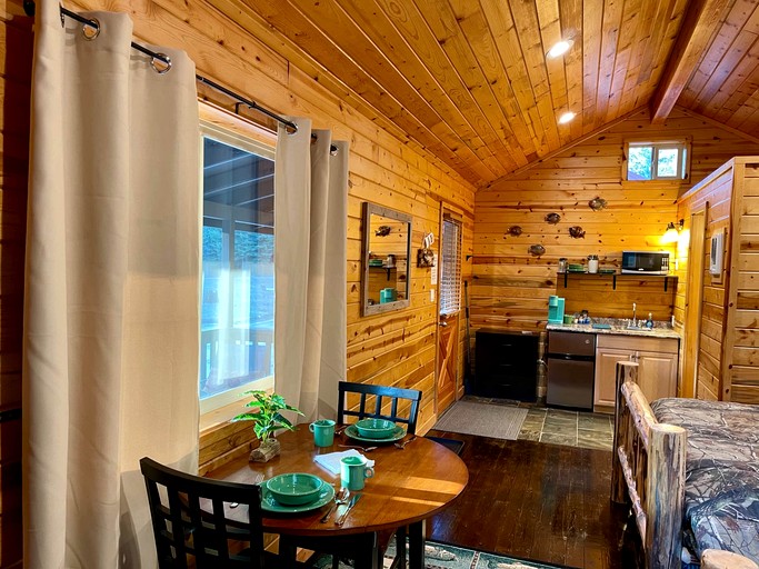 Vacation Rentals (United States of America, Childs, Montana)