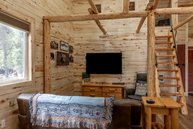 Log Cabins (United States of America, --, Idaho)