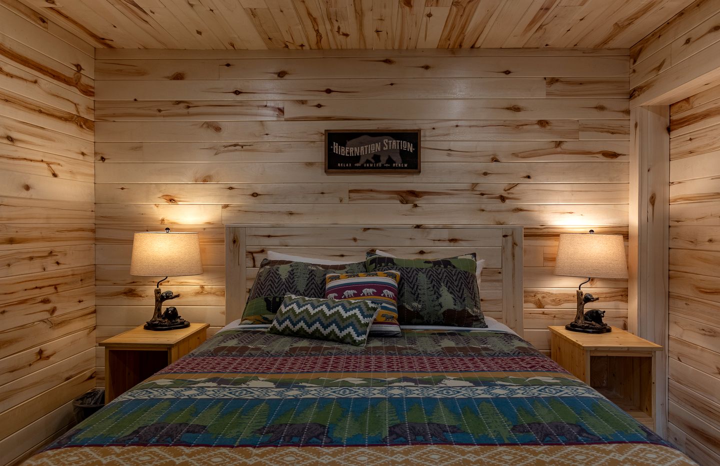 Tranquil Cabin with Amazing Views from the Incredible Deck, the Perfect Base for your Island Park Adventures in Idaho