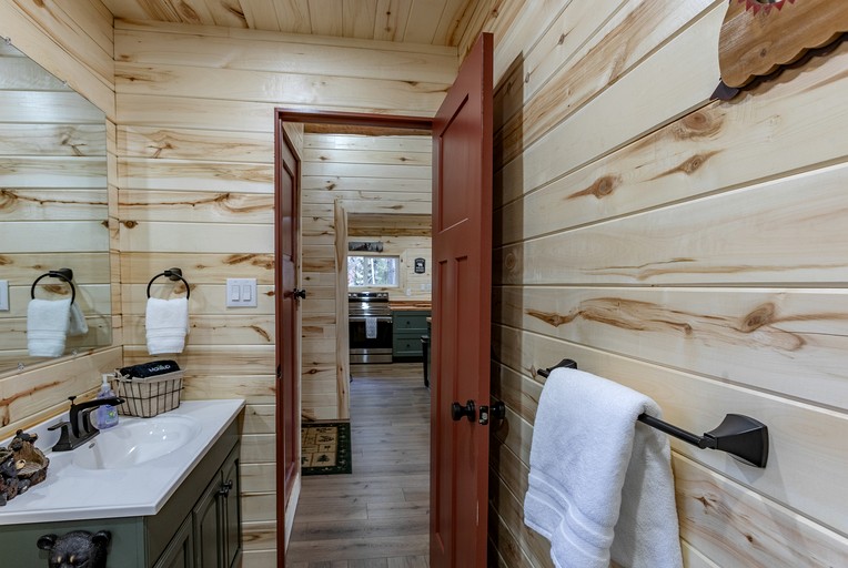 Log Cabins (United States of America, --, Idaho)