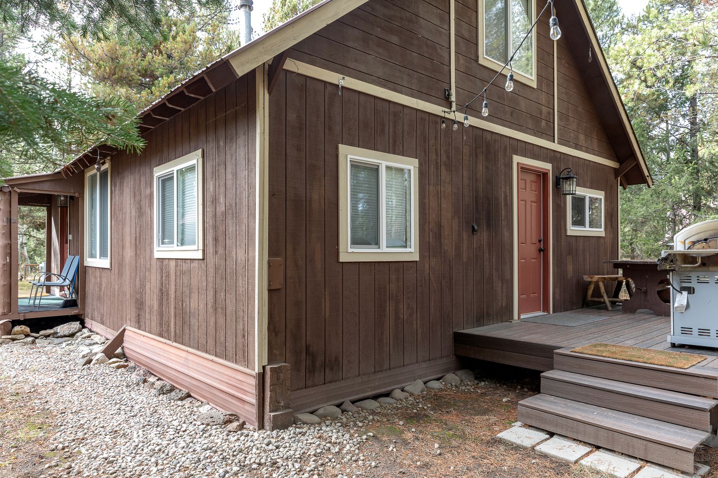 Tranquil Cabin with Amazing Views from the Incredible Deck, the Perfect Base for your Island Park Adventures in Idaho
