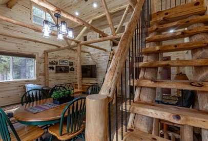 Tranquil Cabin with Amazing Views from the Incredible Deck, the Perfect Base for your Island Park Adventures in Idaho
