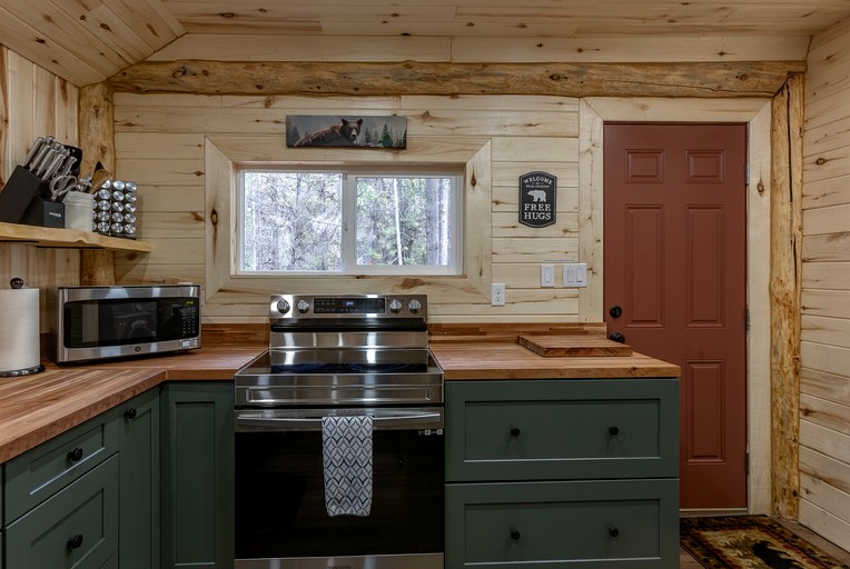 Log Cabins (United States of America, --, Idaho)