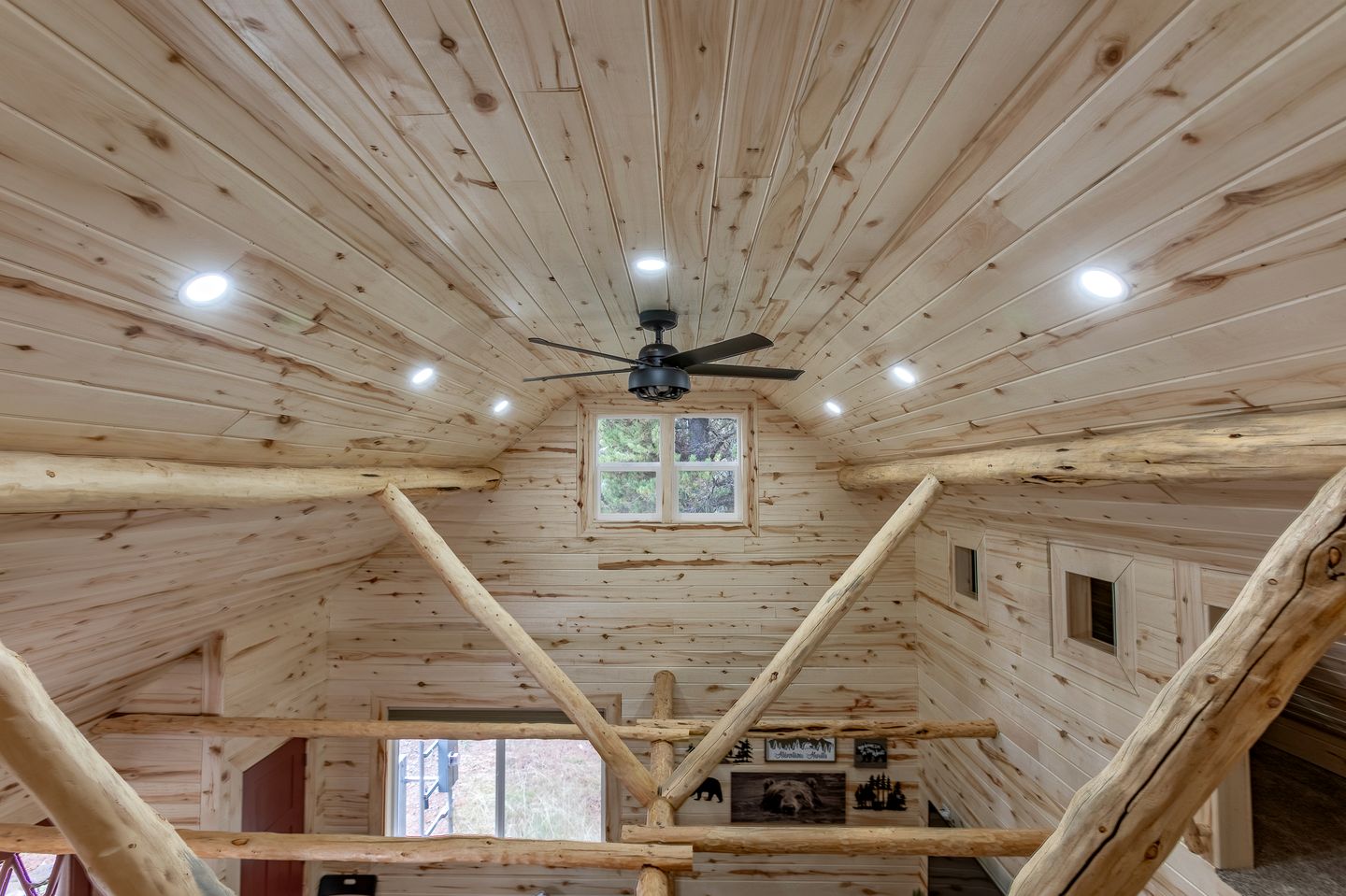 Tranquil Cabin with Amazing Views from the Incredible Deck, the Perfect Base for your Island Park Adventures in Idaho