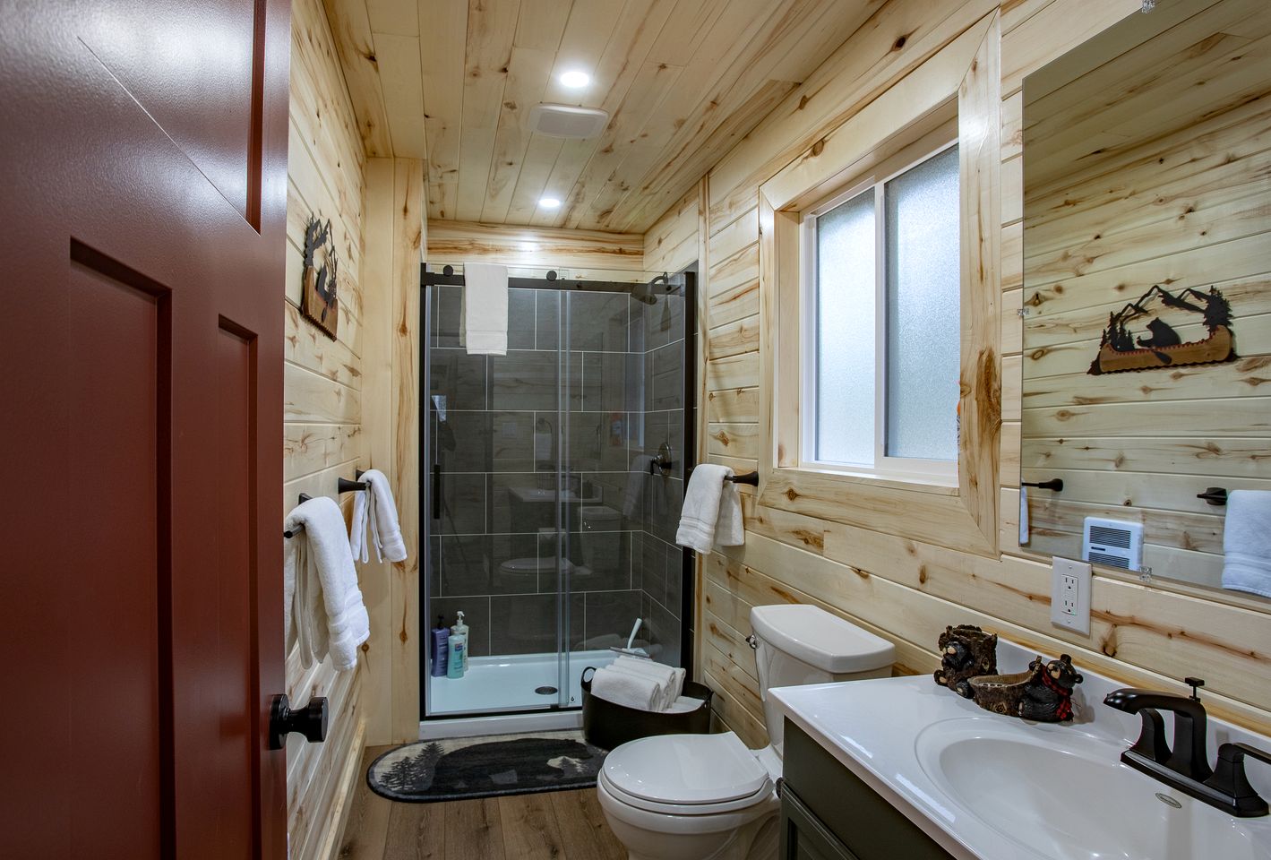 Tranquil Cabin with Amazing Views from the Incredible Deck, the Perfect Base for your Island Park Adventures in Idaho