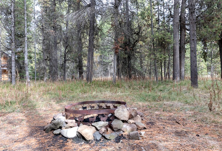 Log Cabins (United States of America, --, Idaho)