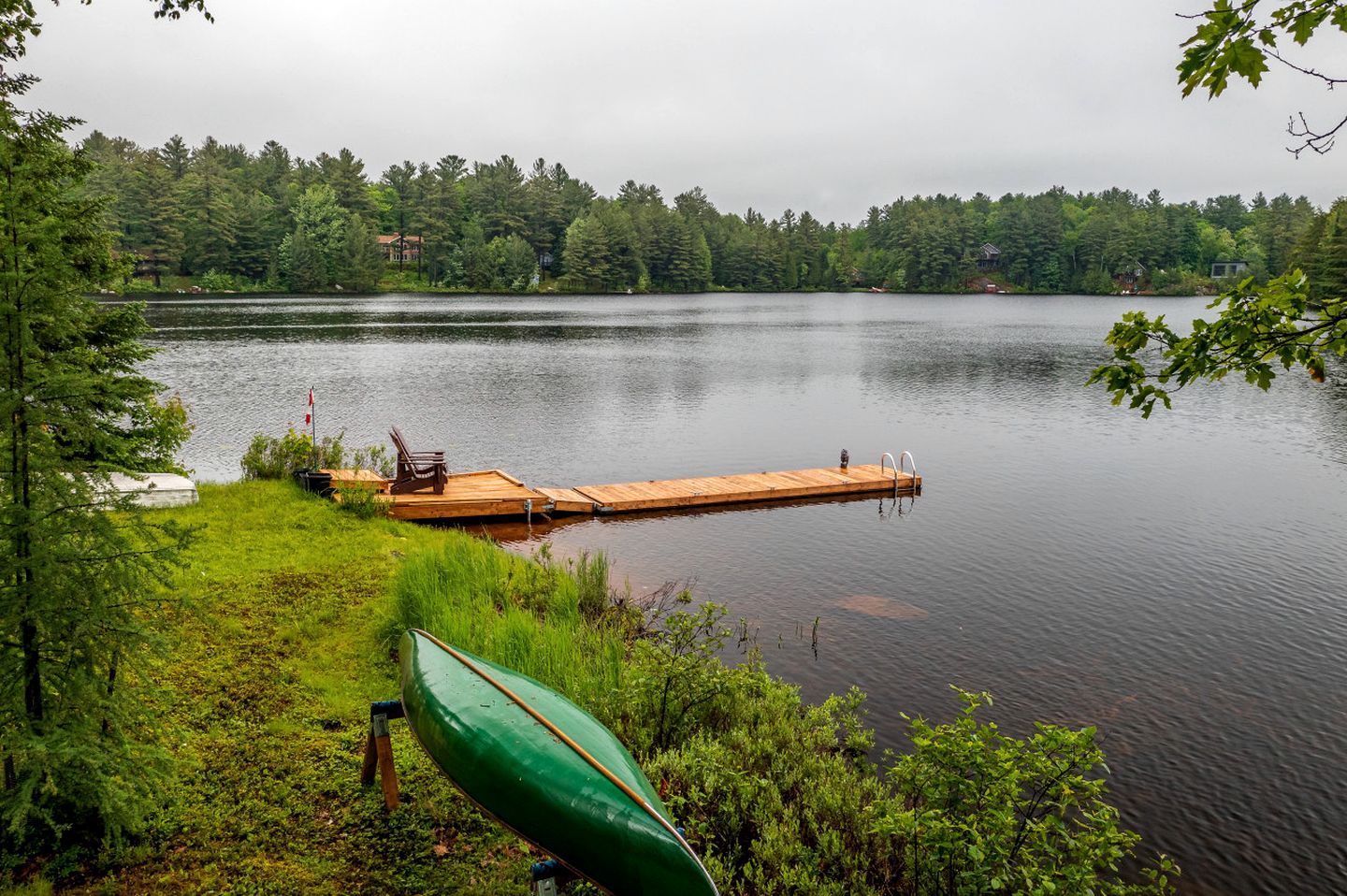 Charming Waterfront Cottage with Private Dock on Peaceful Otter Lake near Huntsville, Ontario