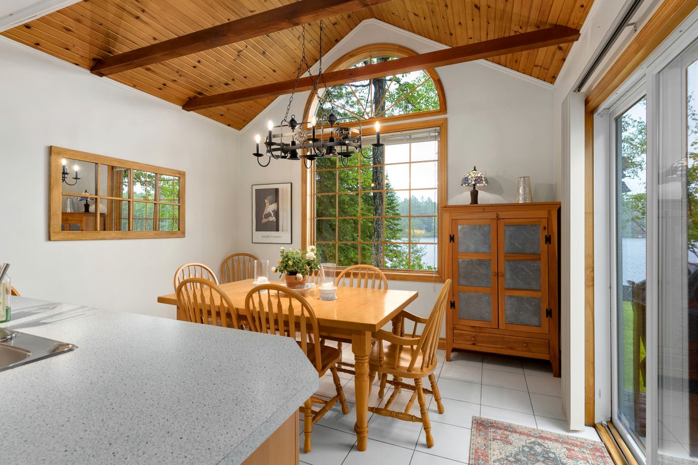 Charming Waterfront Cottage with Private Dock on Peaceful Otter Lake near Huntsville, Ontario