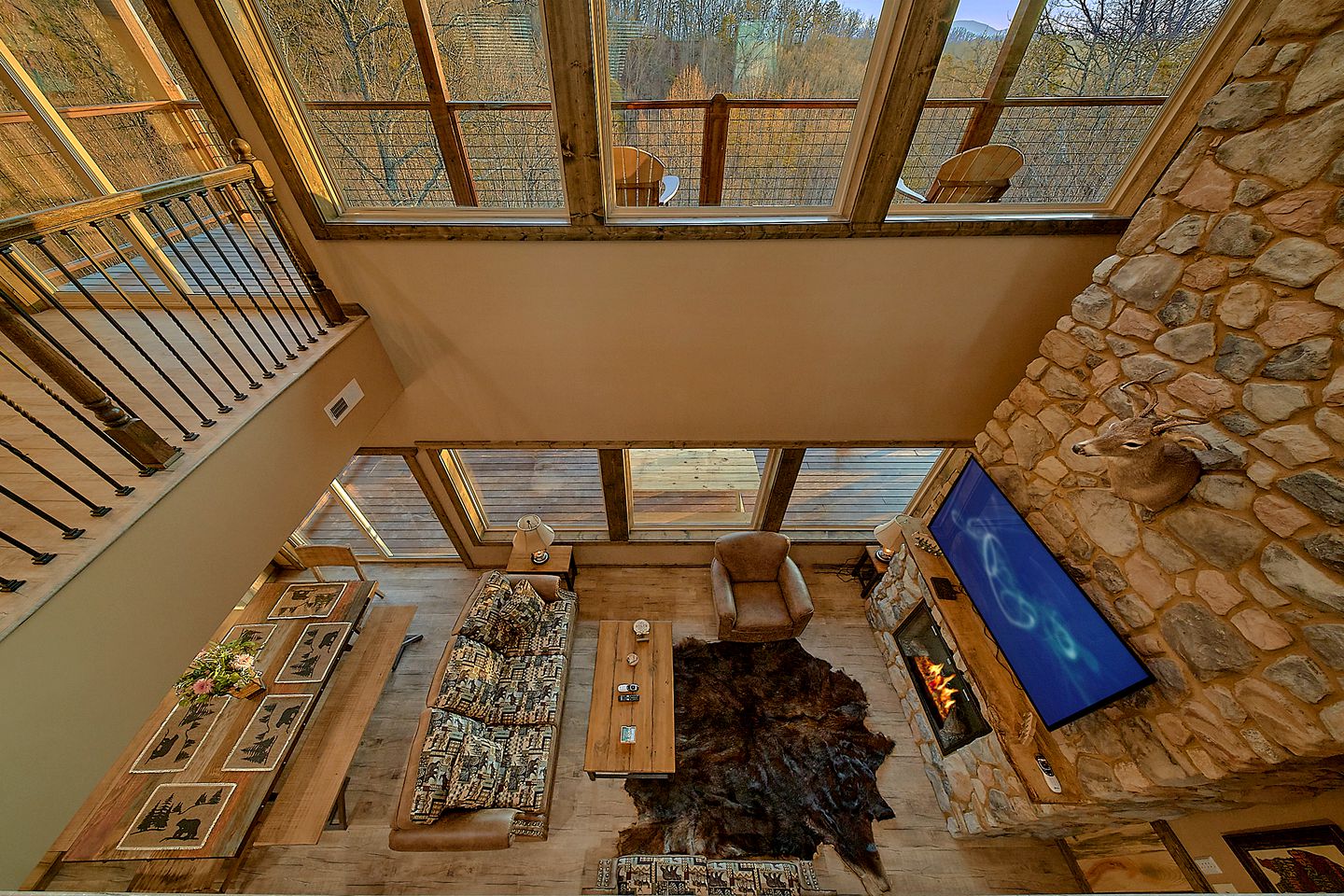 Incredible Cabin with Fire Pit and Games in Zion Grove, Tennessee