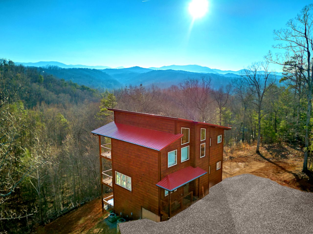 Incredible Cabin with Fire Pit and Games in Zion Grove, Tennessee