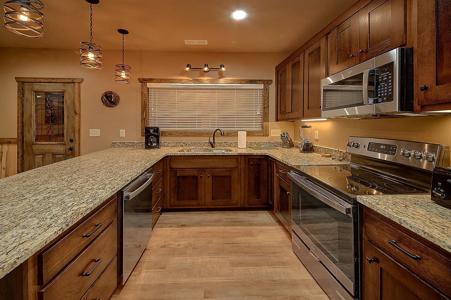 Incredible Cabin with Fire Pit and Games in Zion Grove, Tennessee