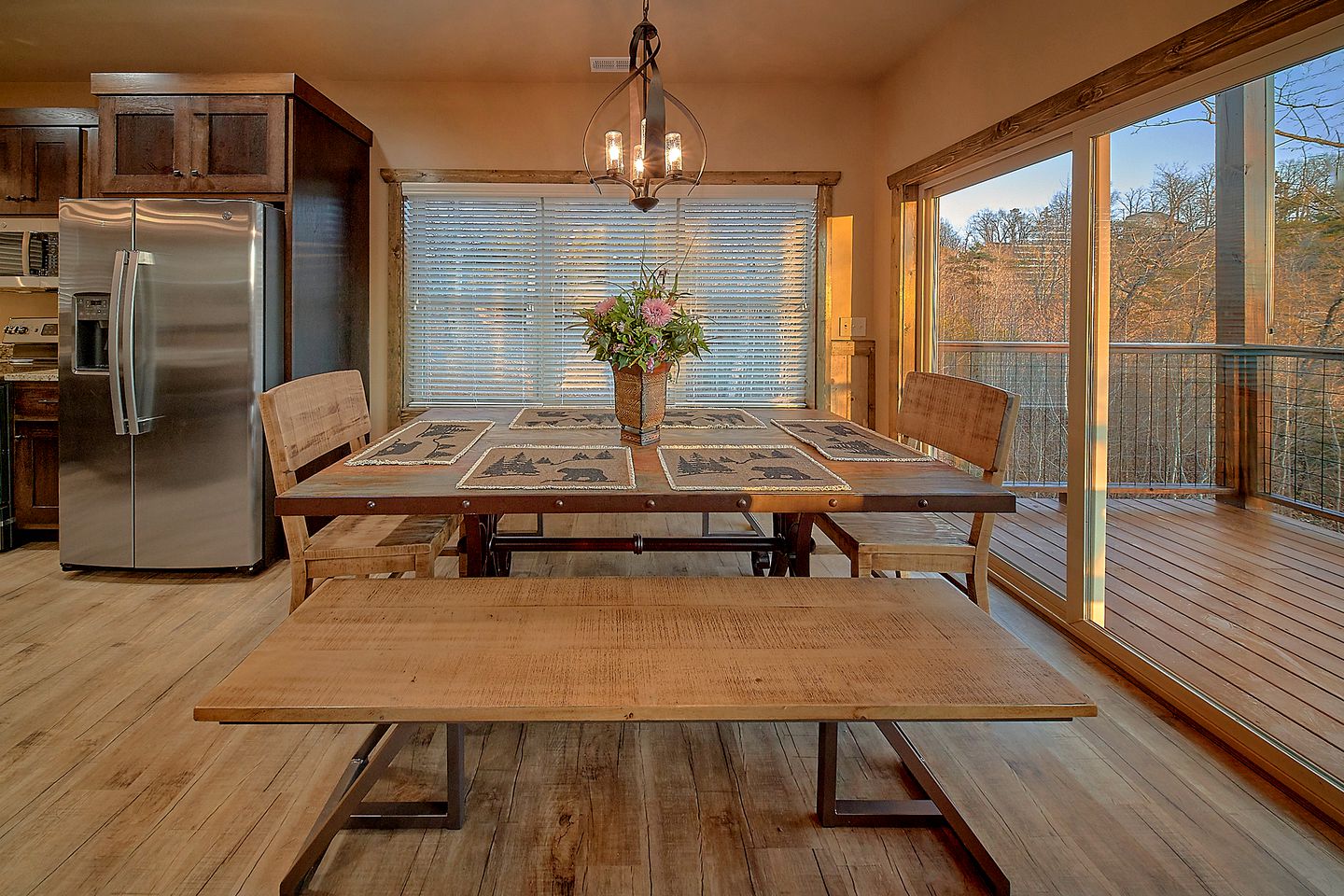 Incredible Cabin with Fire Pit and Games in Zion Grove, Tennessee