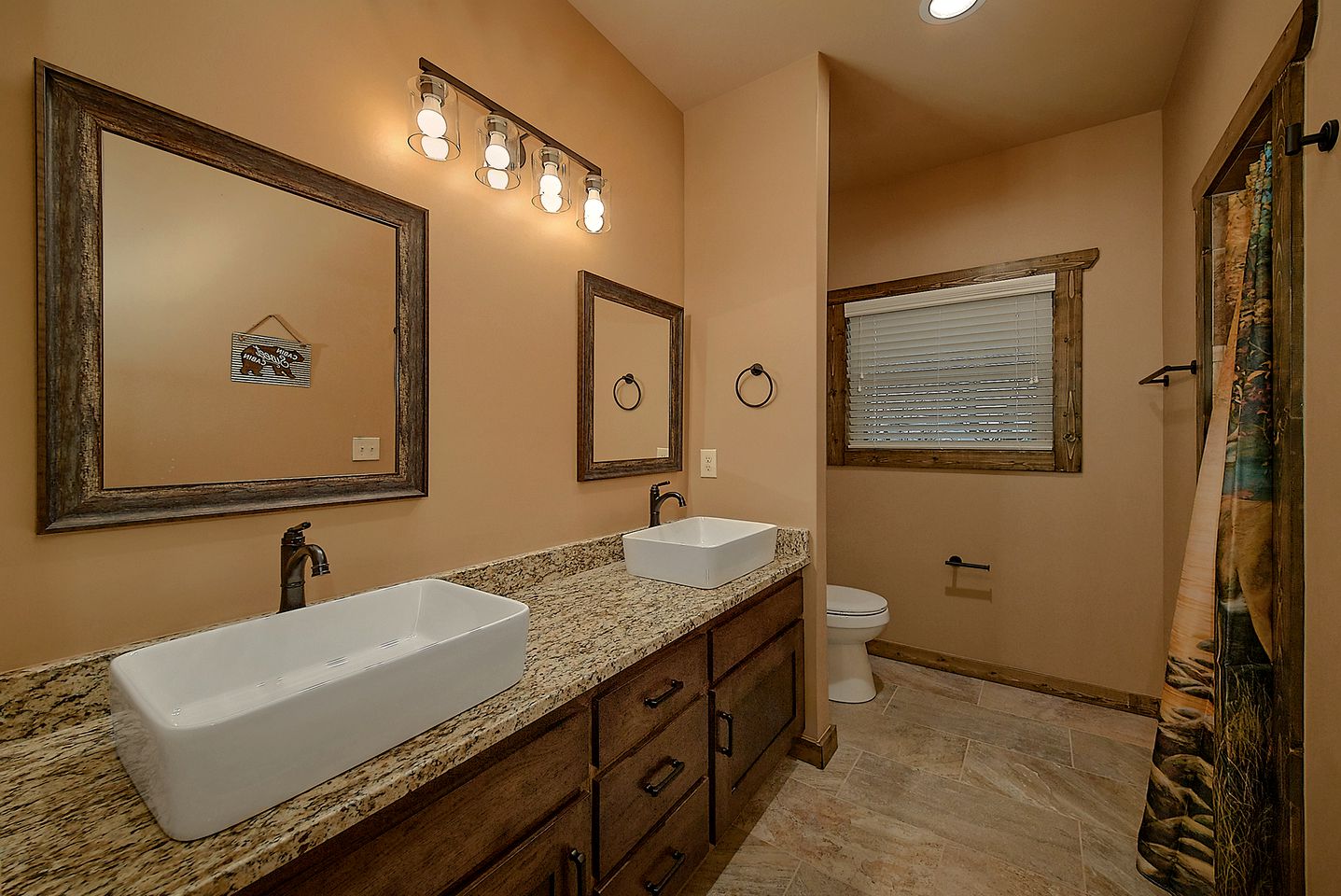 Incredible Cabin with Fire Pit and Games in Zion Grove, Tennessee