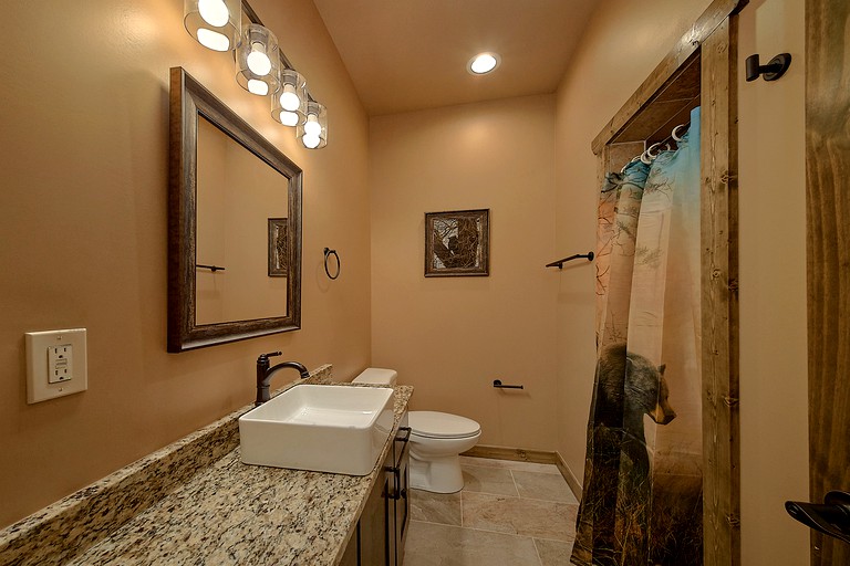 Cabins (United States of America, Zion Grove, Tennessee)