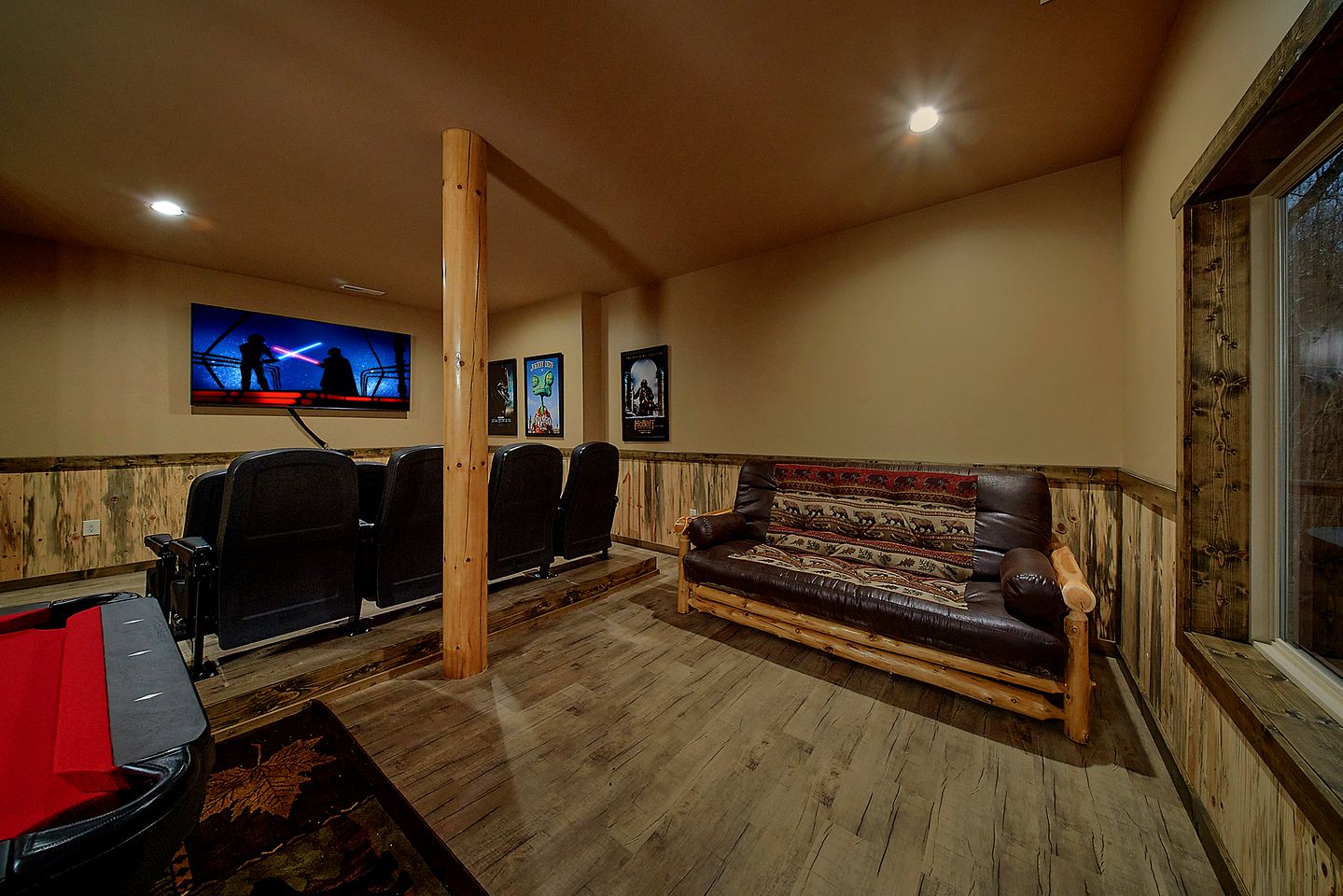 Incredible Cabin with Fire Pit and Games in Zion Grove, Tennessee