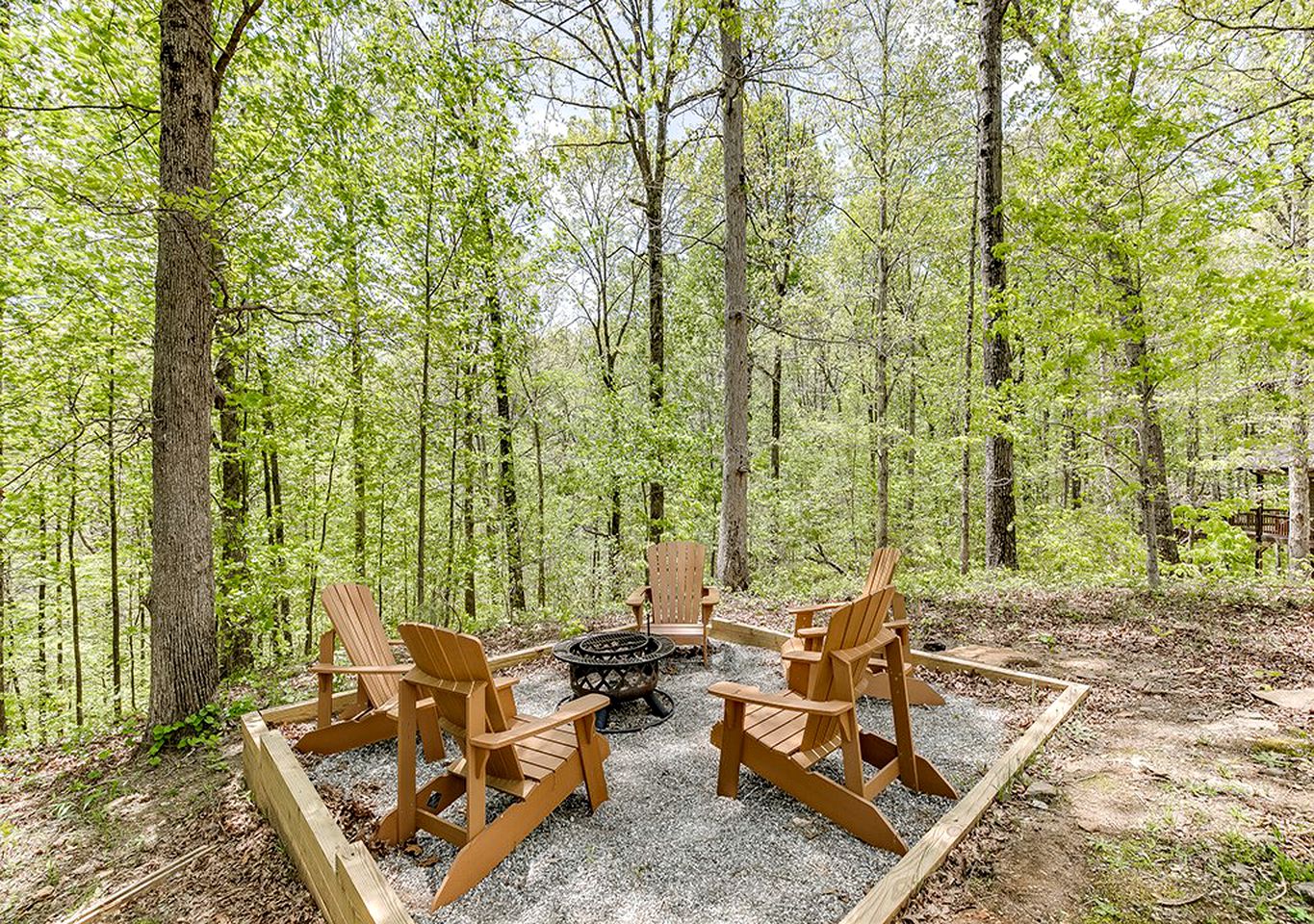 Glamping near Atlanta Georgia in this Luxury Cabin for Family Vacation